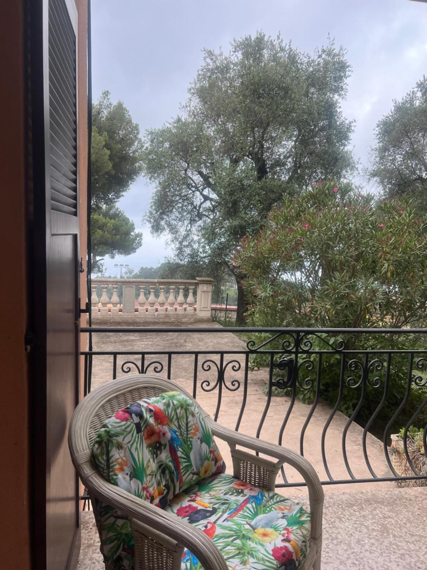 Bas De Villa Vue Mer Eze Village Eksteriør bilde